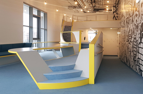 Metropolitan Parabolica Lounge, ©️ Krut Kumhofer